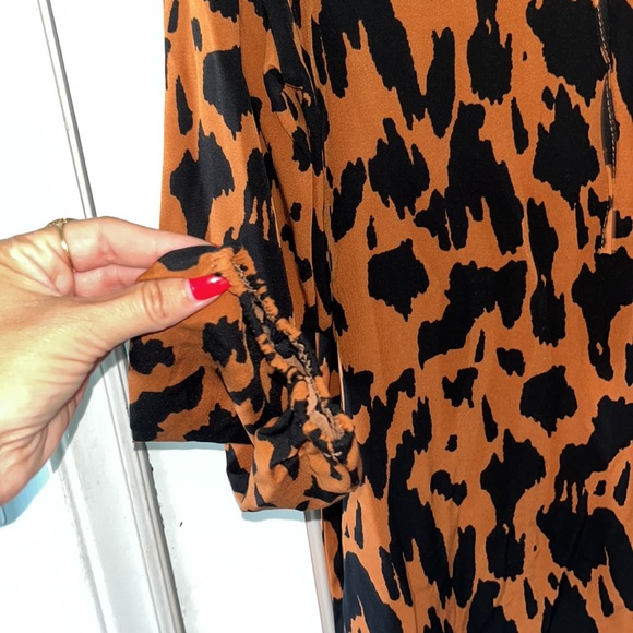 Dress - Picture 3 of 4